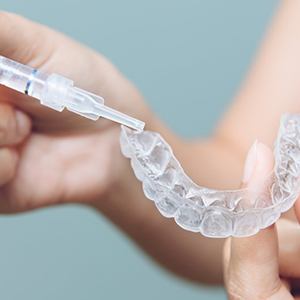 Take-home teeth whitening kit